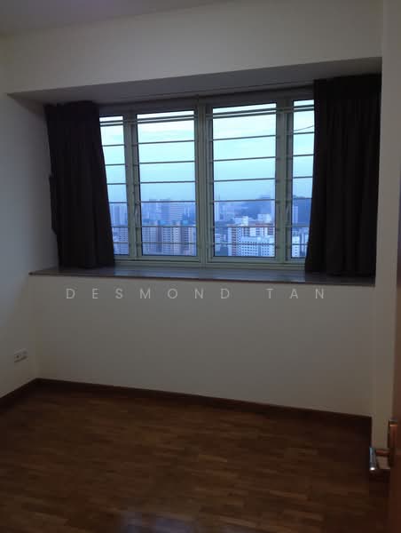 Queens, 10 Stirling Road, 4 Bedrooms, 2,390 sqft, Condominium For Rent, by Desmond Tan, 21697254 - PropertyGuru.com.sg