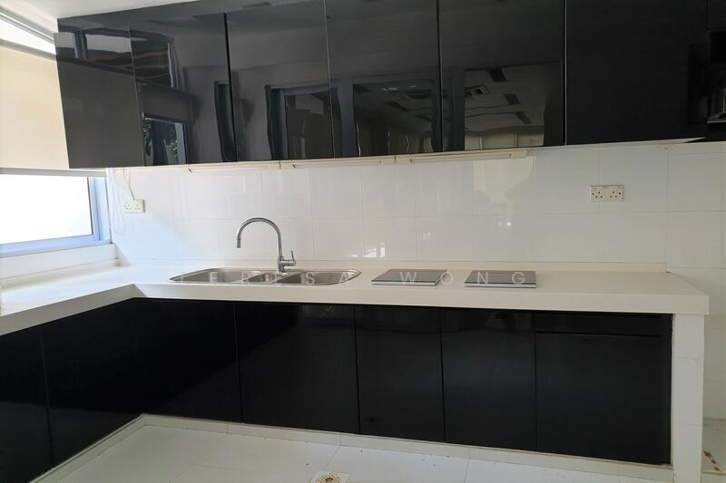 Moonbeam Terrace, Moonbeam Terrace, 5 Bedrooms, 3740 sqft, Semi