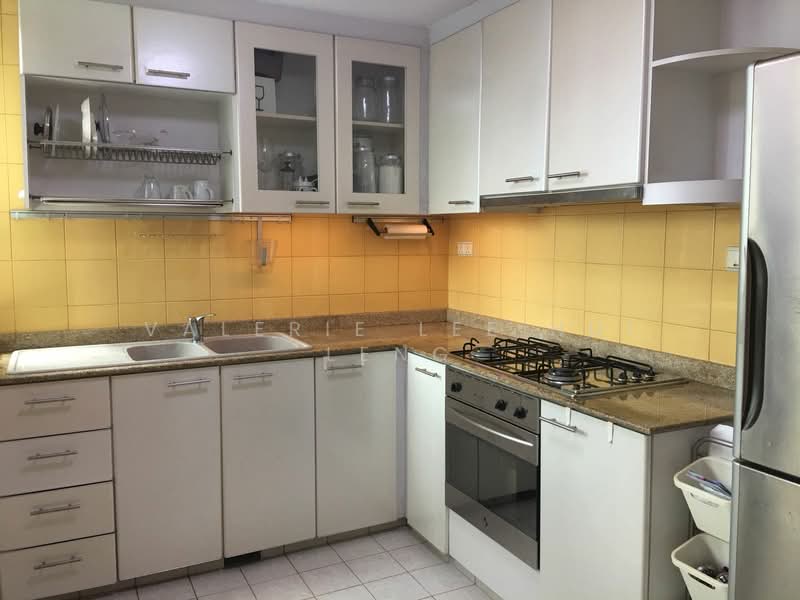 Queens, 12 Stirling Road, 3 Bedrooms, 1,184 sqft, Condominium For Rent, by Valerie Lee, 21703922 - PropertyGuru.com.sg