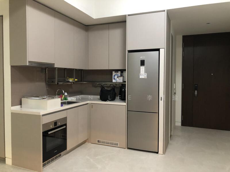 Highline Residences, 7 Kim Tian Road, 2 Bedrooms, 700 sqft, Condominium For Rent, by Veann Lee 李慧瑜, 21705023 - Kitchen area and entrance foyer - PropertyGuru.com.sg