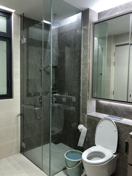 Highline Residences, 7 Kim Tian Road, 2 Bedrooms, 700 sqft, Condominium For Rent, by Veann Lee 李慧瑜, 21705023 - Bathroom - PropertyGuru.com.sg