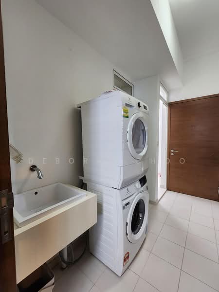The Suites @ Central, 57B Devonshire Road, Orchard / River Valley, 3 Bedrooms, 1,410 sqft, Condominium For Rent, by Deborah Choo, 21706184 - PropertyGuru.com.sg