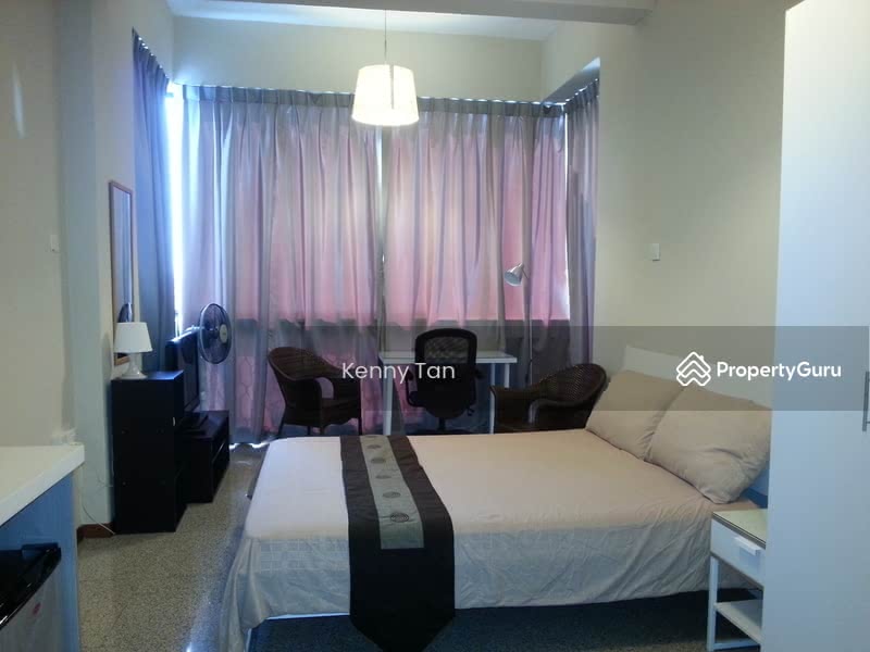 For Rent - Lakepoint Condo