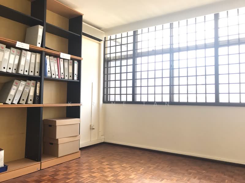 Sherwood Towers, 3 Jalan Anak Bukit, 3 Bedrooms, 1,539 sqft, Apartment For Rent, by Karine Tan, 21709344 - PropertyGuru.com.sg