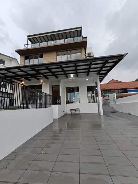 For Rent - Sea View Detached House Near Punggol Coast MRT