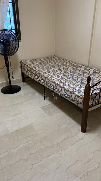 804 Yishun Ring Road, 804 Yishun Ring Road, Room Rental, 200 sqft, HDB Flat For Rent, by Veronica Tan, 21716874 - PropertyGuru.com.sg