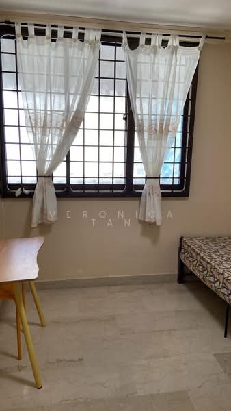 804 Yishun Ring Road, 804 Yishun Ring Road, Room Rental, 200 sqft, HDB Flat For Rent, by Veronica Tan, 21716874 - PropertyGuru.com.sg