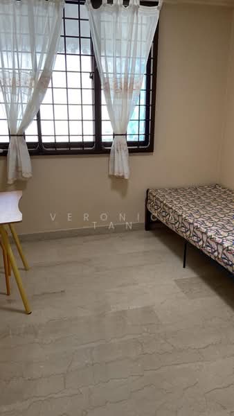 804 Yishun Ring Road, 804 Yishun Ring Road, Room Rental, 200 sqft, HDB Flat For Rent, by Veronica Tan, 21716874 - PropertyGuru.com.sg