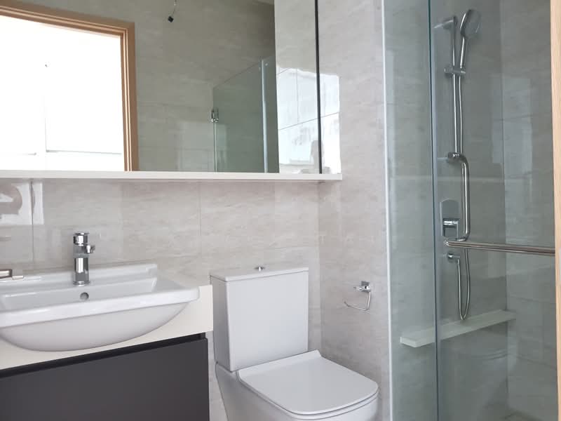 City Gate, 371 Beach Road, 1 Bedroom, 775 sqft, Condominium For Rent, by Karen Tai, 21718006 - bathroom  - PropertyGuru.com.sg