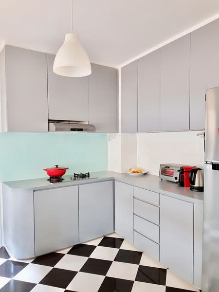 Binjai Park, Binjai Park, 2 Bedrooms, 1,033 sqft, Walk-up Apartment For Rent, by Iris Liew, 21719809 - kitchen cabinets - PropertyGuru.com.sg