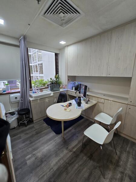 Gleneagles Hospital, 6A Napier Road, 603 sqft, Medical For Rent, by Cheraine Tan, 21720127 - CommercialGuru.com.sg