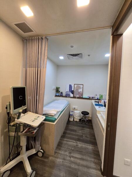 Gleneagles Hospital, 6A Napier Road, 603 sqft, Medical For Rent, by Cheraine Tan, 21720127 - CommercialGuru.com.sg
