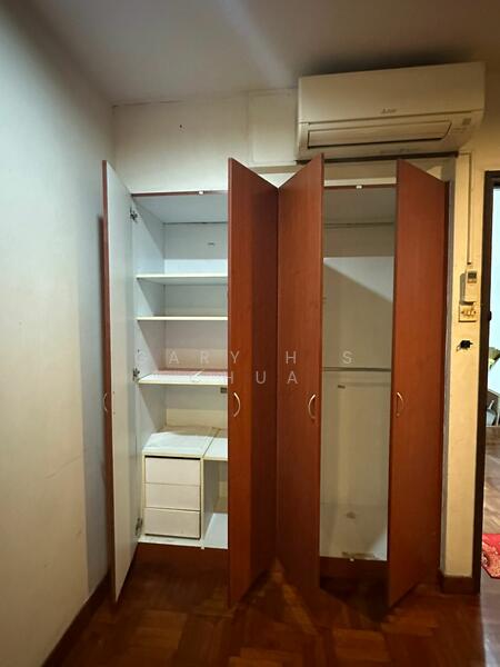 Large common room, Chuan Terrace, Room Rental, 150 sqft, Terraced House For Rent, by Gary H S Chua, 21720198 - PropertyGuru.com.sg