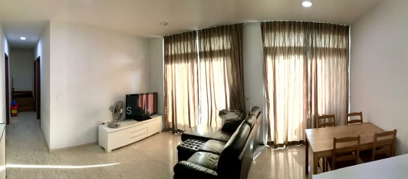 East Village, 430 Upper Changi Road, 3 Bedrooms, 1,668 sqft, Condominium For Rent, by Shelly Li, 21721379 - PropertyGuru.com.sg