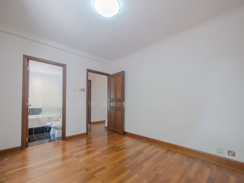 Hullet Rise, 6 Hullet Road, 3 Bedrooms, 1,147 sqft, Condominium For Rent, by Koobin Tan, 21722686 - Master Bedroom - PropertyGuru.com.sg