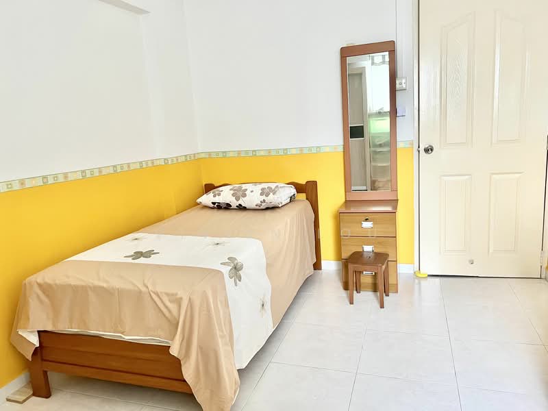 268 Bukit Batok East Avenue 4, 268 Bukit Batok East Avenue 4, Room Rental, 904 sqft, HDB Flat For Rent, by Vivien Lou, 21732407 - PropertyGuru.com.sg