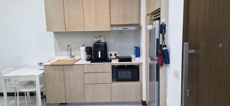 eCO, 213 Bedok South Avenue 3, Bedok / Upper East Coast, 1 Bedroom, 635 sqft, Condominium For Rent, by Kelvin Thia, 21732918 - Kitchen - PropertyGuru.com.sg