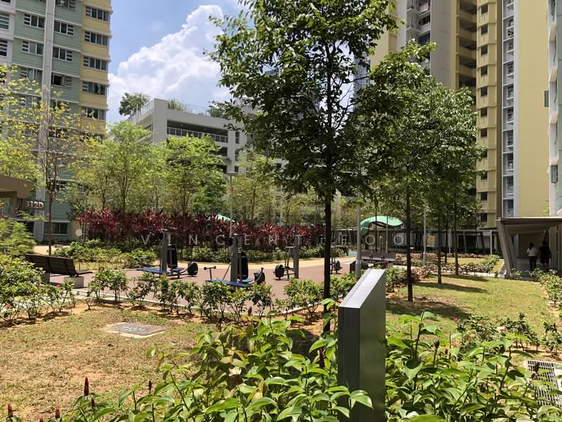 312B Clementi Avenue 4, 312B Clementi Avenue 4, Room Rental, 150 sqft, HDB Flat For Rent, by Vincent Foo, 21733560 - fitness corner below blk 312B - PropertyGuru.com.sg