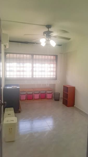 30A Holland Close, 30A Holland Close, 3 Bedrooms, 1,130 sqft, HDB Flat For Rent, by Ronald Lim, 21733760 - PropertyGuru.com.sg