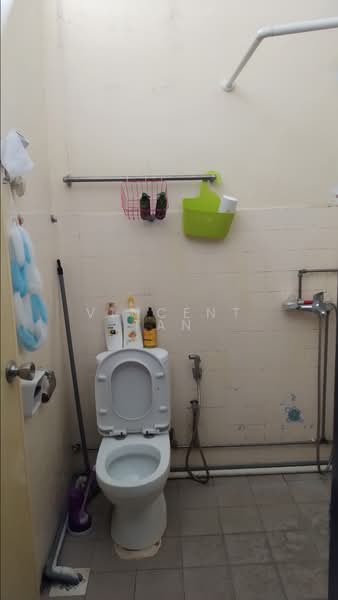 Li Hwan Drive, , 4 Bedrooms, 2,000 sqft, Terraced House For Rent, by Vincent Tan, 21733950 - PropertyGuru.com.sg