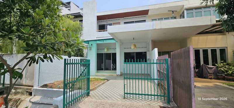 Li Hwan Drive, Hougang / Punggol / Sengkang, 3 Bedrooms, 2,000 sqft, Terraced House For Rent, by Vincent Tan, 21733950 - Exterior - PropertyGuru.com.sg