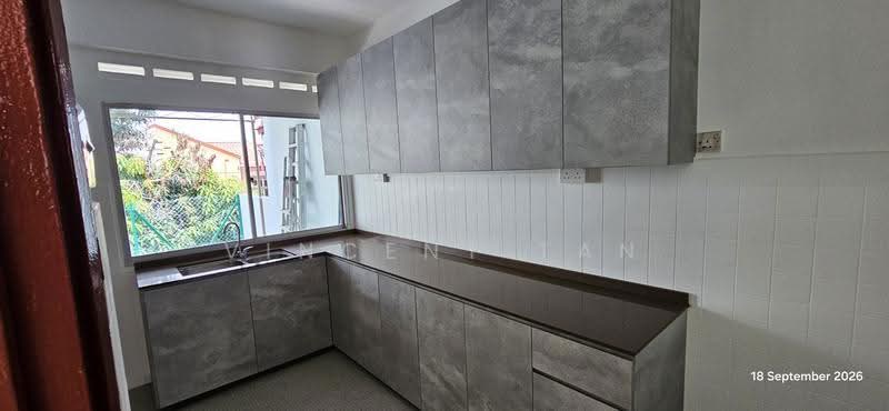 Li Hwan Drive, Hougang / Punggol / Sengkang, 3 Bedrooms, 2,000 sqft, Terraced House For Rent, by Vincent Tan, 21733950 - Kitchen - PropertyGuru.com.sg