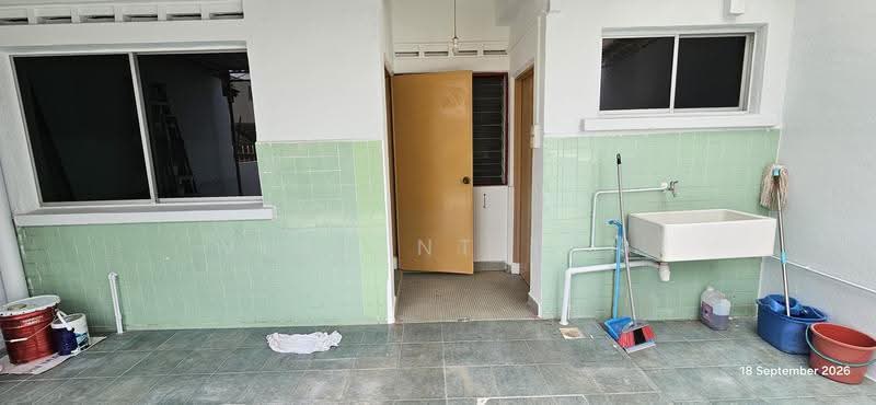 Li Hwan Drive, Hougang / Punggol / Sengkang, 3 Bedrooms, 2,000 sqft, Terraced House For Rent, by Vincent Tan, 21733950 - Exterior - PropertyGuru.com.sg