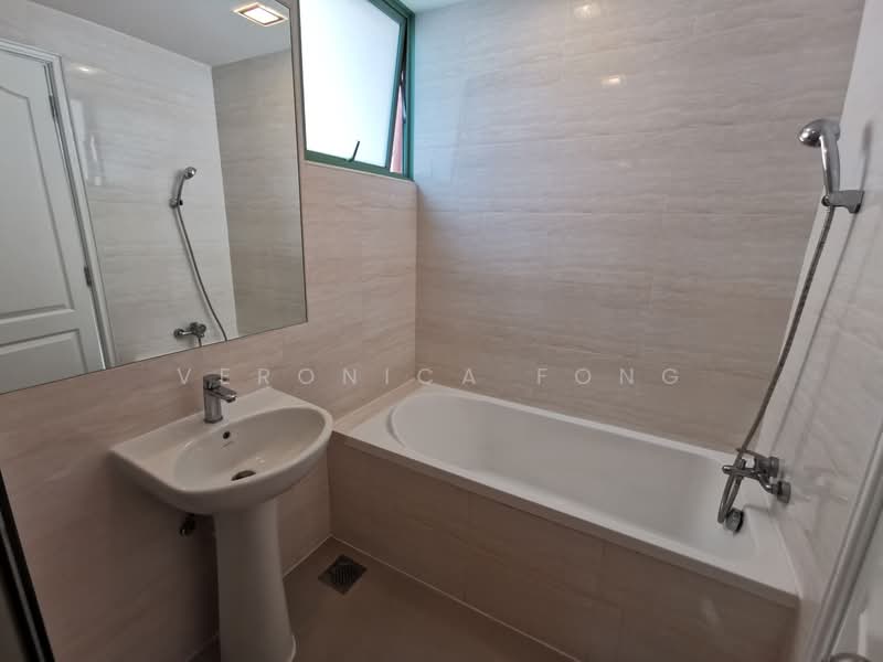 Tiara, 1 Kim Seng Walk, 3 Bedrooms, 1,302 sqft, Apartment For Rent, by Veronica Fong, 21734080 - PropertyGuru.com.sg