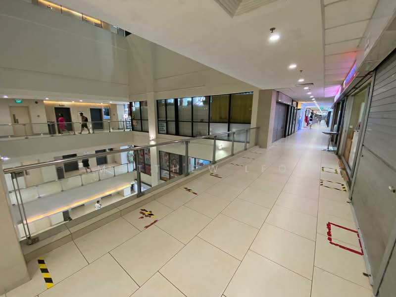 Lucky Plaza, 304 Orchard Road, 400 sqft, Mall Shop For Rent, by Matthew Leo, 21738387 - CommercialGuru.com.sg