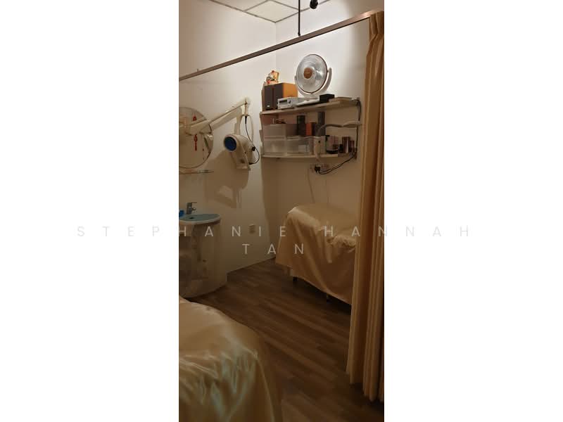 Far East Shopping Centre, 545 Orchard Road, 192 sqft, Other Retail For Rent, by Hannah Tan, 21739660 - CommercialGuru.com.sg