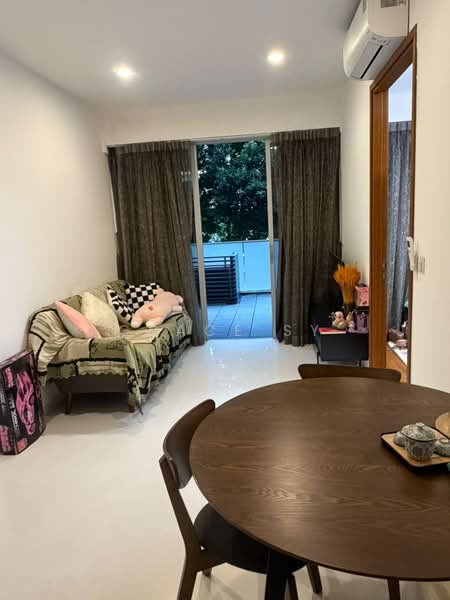 RV Suites, 396 River Valley Road, 2 Bedrooms, 689 sqft, Apartment For Rent, by Grace Sy, 21740094 - PropertyGuru.com.sg