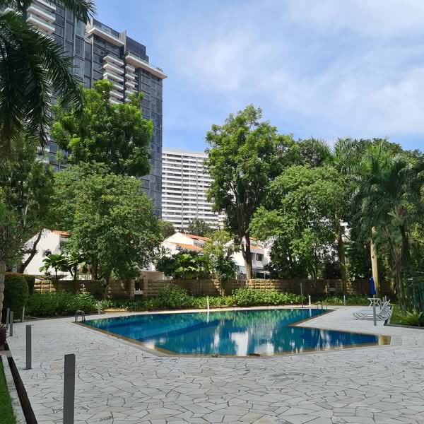 Village Tower, 35 Mount Sinai Rise, 4 Bedrooms, 2,700 sqft, Condominium For Rent, by PC Kat, 21740694 - Swimming pool - PropertyGuru.com.sg