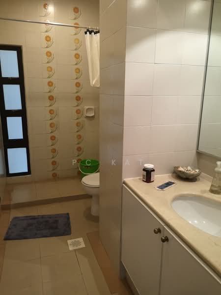 Village Tower, 35 Mount Sinai Rise, 4 Bedrooms, 2,700 sqft, Condominium For Rent, by PC Kat, 21740694 - PropertyGuru.com.sg