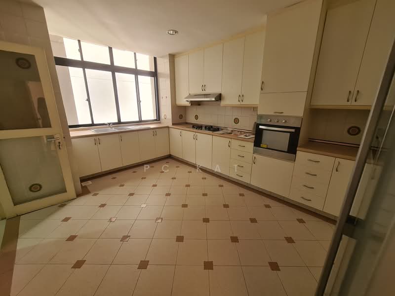 Village Tower, 35 Mount Sinai Rise, 4 Bedrooms, 2,700 sqft, Condominium For Rent, by PC Kat, 21740694 - PropertyGuru.com.sg