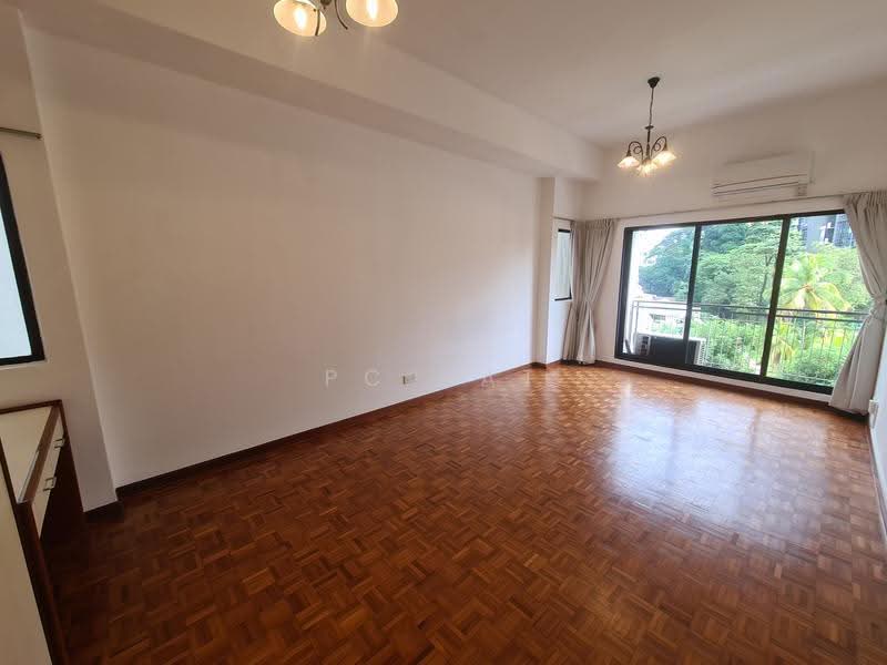 Village Tower, 35 Mount Sinai Rise, Tanglin / Holland / Bukit Timah, 4 Bedrooms, 2,700 sqft, Condominium For Rent, by PC Kat, 21740694 - Living Room - PropertyGuru.com.sg