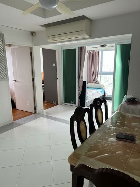 120 Paya Lebar Way, 120 Paya Lebar Way, Room Rental, 122 sqft, HDB Flat For Rent, by Shenon Goh, 21741424 - PropertyGuru.com.sg