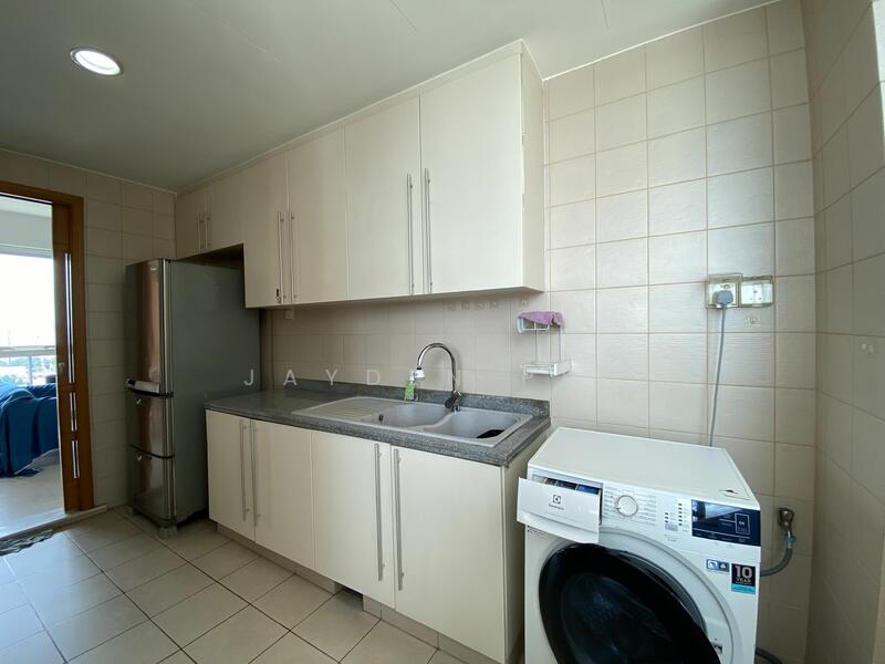 For Rent - Goldenhill Park Condo