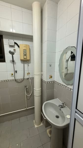 For Rent - 684D Woodlands Drive 73