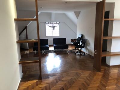 For Rent - English Villas