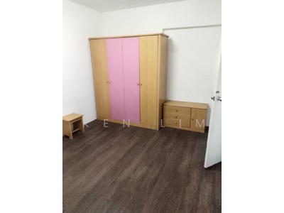 For Rent - 272 Tampines Street 22