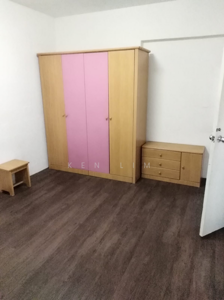 For Rent - 272 Tampines Street 22