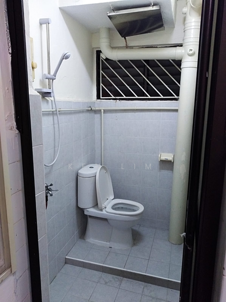 For Rent - 272 Tampines Street 22