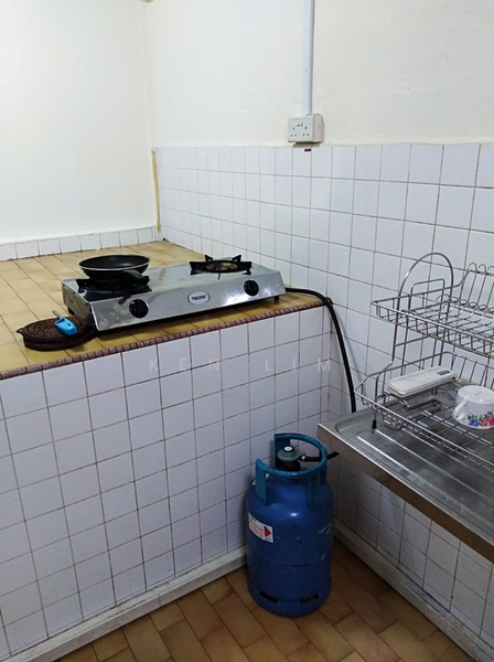 For Rent - 272 Tampines Street 22