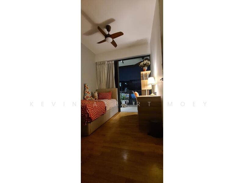 Stratum, 80 Elias Road, Room Rental, 110 sqft, Condominium For Rent, by Kevin Albert Moey, 21753402 - Jr master with attached private bath. - PropertyGuru.com.sg