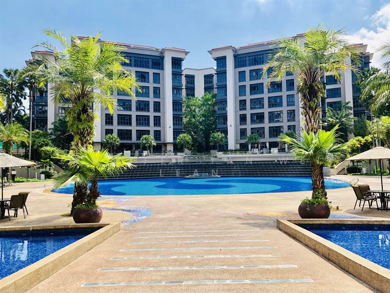 Carissa Park Condo, 2 Flora Drive, 3 Bedrooms, 1324 sqft, Condos