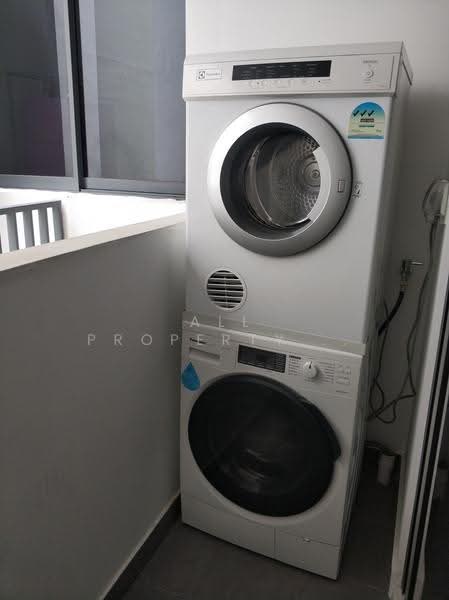 My Manhattan, 27 Simei Street 3, Pasir Ris / Tampines, 2 Bedrooms, 936 sqft, Condominium For Rent, by ALAN, 21757177 - PropertyGuru.com.sg