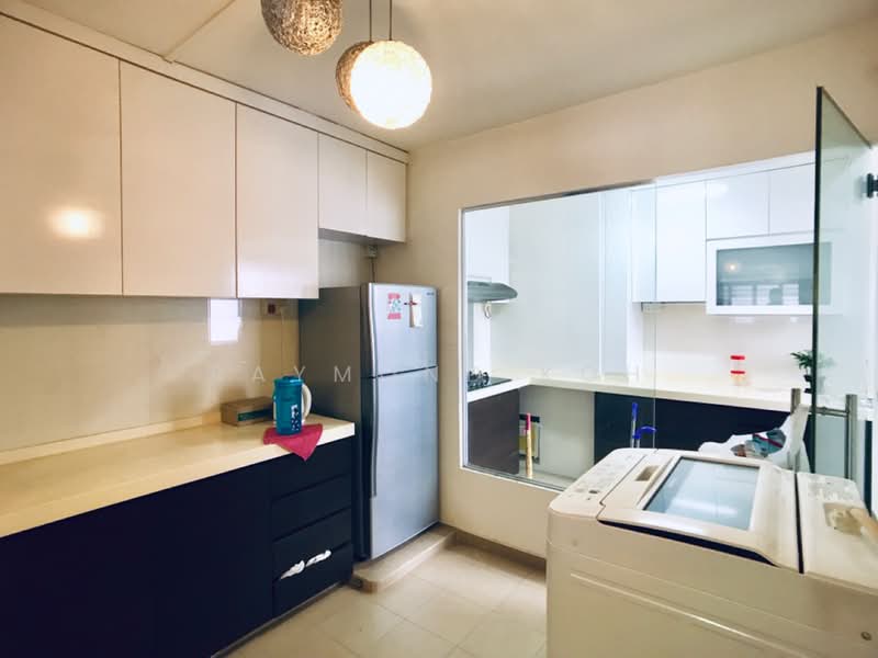 Blk 262 Tampines, Blk 262 Tampines Steet 21, 3 Bedrooms, 1,184 sqft, HDB Flat For Rent, by Raymond Koh, 21757996 - PropertyGuru.com.sg