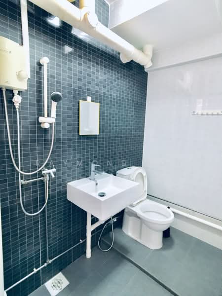 Blk 262 Tampines, Blk 262 Tampines Steet 21, 3 Bedrooms, 1,184 sqft, HDB Flat For Rent, by Raymond Koh, 21757996 - PropertyGuru.com.sg