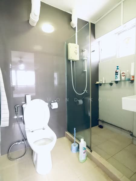 Blk 262 Tampines, Blk 262 Tampines Steet 21, 3 Bedrooms, 1,184 sqft, HDB Flat For Rent, by Raymond Koh, 21757996 - PropertyGuru.com.sg