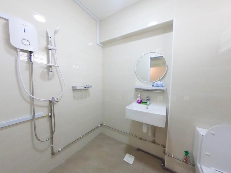 886 Tampines Street 83, 886 Tampines Street 83, Pasir Ris / Tampines, 2 Bedrooms, 1,200 sqft, HDB Flat For Rent, by Eugene Chen 陈加明, 21758066 - PropertyGuru.com.sg